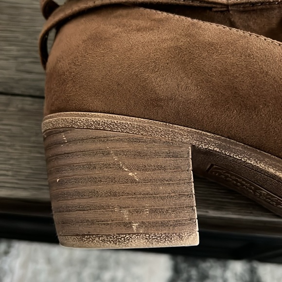 American Eagle pull on faux suede ankle booties - Picture 7 of 7